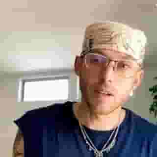 We sat down with @HarryHudson to discuss how love shaped his personal journey with cancer and to celebrate the 20 year anniversary of @PoloRalphLauren #PinkPony campaign. Tune in to watch the full conversation at the link in bio #ad