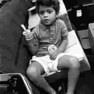 This former RS cover star is celebrating his birthday today. Can you guess who it is? Find out at the link in our bio. Photograph by Catherine McGann/Getty Images