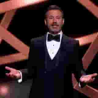 The #Emmys kicked off with what was undoubtedly a confusing image for everyone watching the show at home: host Jimmy Kimmel walking onstage at the Staples Center to… a full audience. Watch at the link in our bio. 
