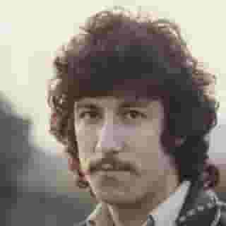 Peter Green, guitarist and co-founding member of Fleetwood Mac, has died at the age of 73. The Rock and Roll Hall of Fame inductee formed the rock group with fellow Bluesbreaker Mick Fleetwood in 1967. Link in bio for more details. Photograph courtesy of Getty Images