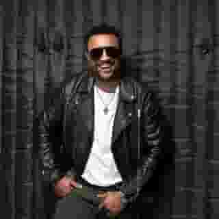 Shaggy talked to us about revisiting 'Hot Shot' 20 years later, singing with the Little Mermaid, and hanging out with Bruce Springsteen. “I knew that I had to do a record 10 times better than the average person and perform 10 times better than the average person and work 10 times harder than the average person,” Shaggy reflects. Read the entire interview at the link in our bio. Photograph by Jonathan Mannion