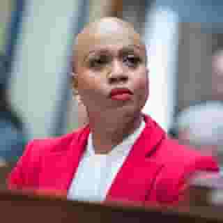 “You believe black lives matter? So legislate like it. Invest like it,” Ayanna Pressley tells us. “This is the moment. This is the reckoning. I don’t see this waning.” In our latest "RS Interview: Special Edition," the Congresswoman  talks about her personal feelings in this moment of reckoning, and about how her revelation of alopecia has affected her and those she serves. Watch at the link in our bio. Photograph by Tom Williams/Getty Images