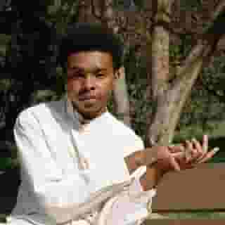 @jay, the comedian and actor responsible for countless Vine loops talked to us about his career pivot to beatmaker. Tap the link in our bio to see how he went from memes to landing on @westsidegunn's album. Photograph by Alex Barcenas