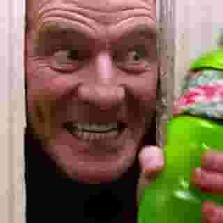 As Super Bowl LIV draws ever closer, the companies who shelled out the big bucks for ad time cleverly “leak” their spots ahead of the big game in order to get the most bang for their buck (which costs a reported $5.6 million of them this year). Tap the link in our bio for the 15 ads that will have everyone talking in between in the Big Game. Photograph courtesy of YouTube