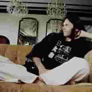 As Neil Young prepares to enter a new decade with no signs of stopping, we survey his vast body of work. From hippie folk to country rock to grunge and beyond — click the link in our bio for the musician's essential albums. Photograph by Koh Hasebe/Shinko Music/Getty Images