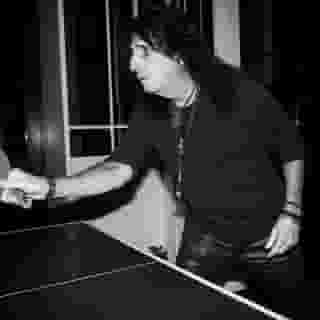 Alice Cooper, Jack White and more attended an event for the Kirk Gibson Foundation for Parkinson’s in Detroit last night. Learn more at the link in our bio. Photographs by @samoromeo