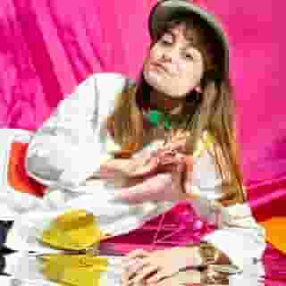 Faye Webster’s excellent new LP ‘Atlanta Millionaires Club’ explores Americana and indie-rock, while staying true to her roots. Click the link in our bio to read about the Atlanta singer's accidental romance record and why she’s our latest Artist You Need to Know. Photograph by @RachelCabitt