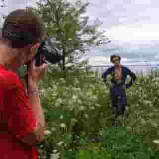 From tickling Van Morrison backstage to his love of Haruki Murakami books, click the link in our bio to read our Harry Styles cover story and swipe through to see behind-the-scenes photos from the shoot. Photographs by @catrionaniaolain