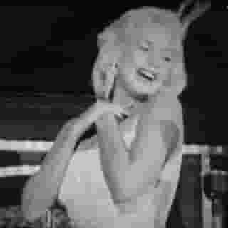 What comes to mind when you think of cults? Usuallycharismatic leaders with legions of brainwashed followers. In reality, most of us have been seekers. Click the link in our bio to see a few examples of celebrities who were either members of cults or have some association with them.