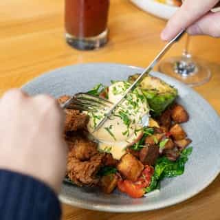 The perfect way to recharge 🍳😌⁠
⁠
Our extended holiday brunch is here! Enjoy $4 off all brunch items until 12pm and drink features until 2pm, daily through January 4.