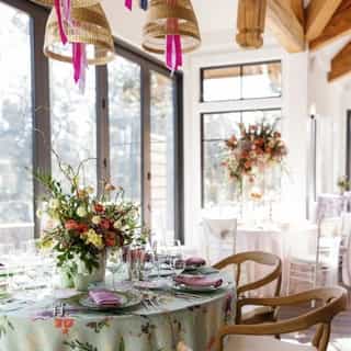 Our new Coastal Wildflower linens feature a playful floral pattern that looks painted by hand. This pattern reminds us of the first blooms of spring, or the warmth of summer. What does it make you think of?

Venue & Catering: @thetimbersoldgreenwood 
Photographer: @karihenrichsen 
Event Rentals: @camelotpartyrentals 
Event Rentals: @celebrationseventrentals 
Event Rentals: @redcarpeteventsanddesign 
Event Rentals: @reveriepicnics 
Draping & Furniture: @celadonevents 
Furniture Rentals: @sacramentoeventco 
Furniture Rentals: @twinefloralco
Event Lighting: @sierralighting 
Florals: @thransflowers 
Desserts: @deliciousdesignsreno
Entertainment: @envyeventmanagementnv
Entertainment: @miltonmerlos.weddings 
Videography: @thesirenandcofilms 
Stationery: @stylishscribe 
Custom Signage & Calligraphy: @thickandthinlines
Oysters: @buoyandtrap

#creativecoverings #luxurylinens #coastal #wildflower #specialtylinens #tablescape #weddinginspo #gardenwedding #springwedding #weddingreception #eventideas #eventinspo #eventprofs #eventdesign