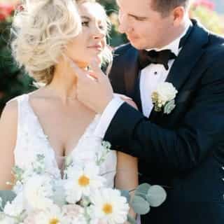 Congratulations to Chelsea and Brett! 🥂 The donkey and the dogs at this wedding were absolutely adorable, don’t you think? 💭 

Who else is obsessed with the blush linens matched with the vine of greenery? 🌱 💖

Vendors: 
Venue: @camelbackinn 
Photography: @ashleyraephotography 
DJ: @noteworthydjs 
Officiant: Rev. Mark Culberson 
Floral Design: @avantgardefloraldesignstudio 
Video: @ethanbhill 
Hair & Makeup: @bombshell7beauty 
Spanish Guitarist: @elegantguitar 
Beer Burro: @wedding_burro 
Calligraphy: @roxinkcalligraphy 
Rentals: @retrorentals 
Rentals: @southwest.teepee.eventrental 
Rentals: @eventrentsaz 
Rentals: @epicpartyteam 
Linens: @creativecoverings 
Napkins: @bbjlatavola 
Heaters: @centricevents 
Transportation: @bigelowlimo 
Cold Sparks: @gotyoucoveredmusic 
Planning: Jennifer of @jstarrweddingcompany

•
•
•
#2023weddingtrends #weddingday #eventlinens #eventdecor #specialtylinen #weddinginspiration #weddinginspo #weddingdetails #weddingdecorinspiration #tablescape #tabledecor #weddingcolors #weddingpalette #weddinggoals