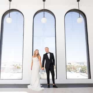 Amanda and Marc's wedding all dressed in black lamour. 🖤

Loving this look?  Find these linens and more at the link in our bio. 🥂

Venues: @renrenodowntownhotel, @thehytchswg
Photography: @jeramie_lu_photography
Speciality rentals: @mountainvibesrentals
Catering: @cherribc
Cake: @deliciousdesignsreno
Linens: @creativecoverings