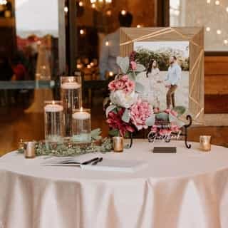 These gorgeous satin linens paint an elegant picture of romance and luxury! 😍 The soft neutral colors are timeless and perfect for your event!⁠
⁠
Reserve these linens for your next event! Just click the link in our bio. ⁠
⁠
Linens shown: ⁠
✨ Mauve shantung ⁠
✨ Pearl crush linens⁠
⁠
⁠
Photographer: @roberto.chavez.photography ⁠
Venue: @downtowncentury⁠
⁠
