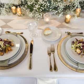 Soft neutrals tones with a touch of gold and sage - just the right ingredients for a beautiful wedding table. 🌿⁠
⁠
Pictured are our white suede linen tablecloths, ivory messaline runner, & our sage linnea napkins. Shop from the link in our bio. ⁠
⁠
Photographer: @jeramie_lu_photography⁠
⁠
Vendor team:⁠
@marcellacamilleevents⁠
@blushworthyevents⁠
@katieobrien.co⁠
@jerodarreguinimusic⁠
@jeramie_lu_photography⁠
@roundaboutreno⁠
@blendcateringreno⁠
@candlelight_and_roses⁠
@awesomeblossomfloraldesign⁠
@_makeupbydaria⁠
@coppersalonandspa⁠
@moonlightlaceboutique⁠
@iloveyoualattenv⁠
@thepourbarservice⁠
@derekpalmer_creativemedia⁠
@deliciousdesignsreno⁠
@edibleartbyaleece⁠
@creativecoverings⁠
@mountainvibesrentals⁠
@marqueemymoment⁠
@thegardenreno⁠
@chrissyqed