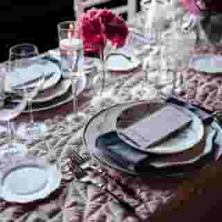 Oh stop it...you're making us blush 💞⁠ ⁠
⁠
We love the texture of our Blush Moderna Table Cloth⁠. It pairs well with nearly any neutral!⁠
⁠
Shop the look here: https://creativecoverings.com/product/blush-moderna/⁠
.⁠
.⁠
.⁠
.⁠
.⁠
Venue - The University Club  @uclubsf.eventsphotos - Florals: @jandalightfloral - ⁠
Rentals: @verdesfrentals⁠
Hensley Event Resources: @hensleyeventresourceslinens⁠
Linens: @creativecoverings⁠
Cake @migoodiesbakesale⁠
Menus & escort cards: @hyegraphinvitations