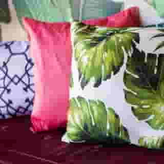 We love this mix of bold patterns and colors! The combination of geometric and natural elements is trending throughout design and a great way to keep your event space interesting.⁠
⁠
Pillow | Black & White Versailles, Peony Dupioni & Swaying Palms⁠
⁠
Photography | Marto G Photography @martogphotography