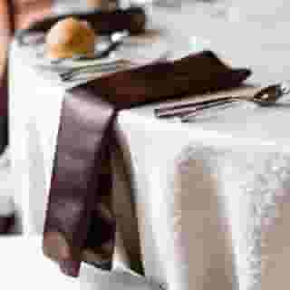 Adding some texture to your feed! Love this combo of shiny Shantung and dimensional Tavira from a past ILEA Northern California Event. We can't wait to see all your smiling faces at networking events again!⁠
⁠
Linen | Champange Tavira⁠
Napkin | Walnut Shantung⁠
⁠
ILEA Northern California @ilea_ncc⁠
Photography | Olivia Smartt Photography @oliviasmartt⁠
Venue | Julia Morgan Ballroom @juliamorganballroom⁠
Linens | Creative Coverings @creativecoverings⁠