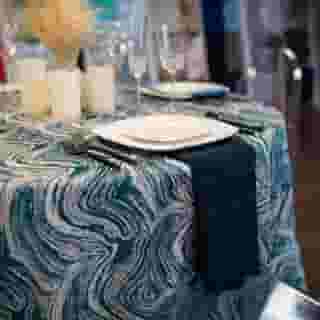 NEW Full Length Linens on our Blog! Peacock Marble & Oxford Plaid Napkin. Link in bio.⁠
⁠
Photographer | Marto Photography @martogphotography