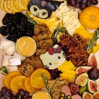 Create a supercute Hello Kitty and Friends charcuterie board that’s perfect for fall celebrations! 🍂  Watch now on the #HelloKittyandFriends YouTube channel. Link in bio✨️⁠
⁠
