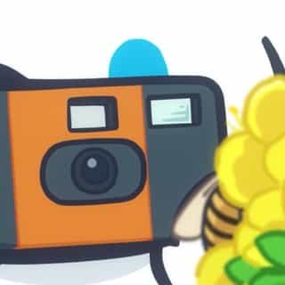 Snap some pics with Cinnamoroll! 🌼📸 Watch the newest I.CINNAMOROLL episode at our link in bio.