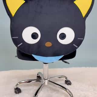 Pull up a seat and choose your favorite character! Shop new swivel vanity chairs from @impressionsvanity ✨ Available on Sanrio.com! Link in bio.