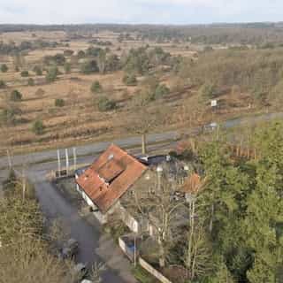 GESPOT: Restaurant aan de hei 👀⁠
⁠
Ondernemen midden in de natuur. Dat kan met deze horecalocatie: een restaurant gelegen aan de hei in Leusden.⁠
⁠
Voor meer details ga je naar Horecaspot.nl 🔗 in bio