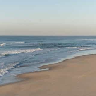 Stille verkoop 🔐⁠
⁠
Een jaarrond strandpaviljoen gelegen naast de strandopgang aan de Nederlandse kust. ⁠
⁠
📍 Noord-Holland⁠
🍴 Strandpaviljoen⁠
⁠
Voor meer details of het aanvragen van een bezichtiging, ga naar Horecaspot.nl 🔗 in bio