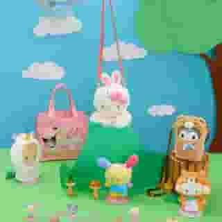 Let's be friends 💖 The Pitatto Friends Series is a collection of Sanrio plush toys with magnetic feet that can stand, hold small accessories, and wear different outfits ✨ Shop now at Sanrio.com! Link in bio.