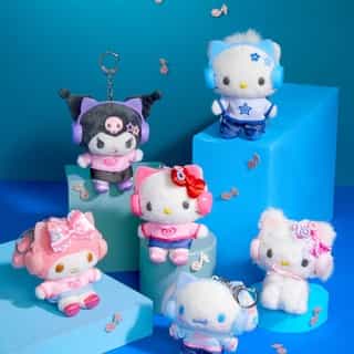 Find your walkman and fave Y2K song 🎶💖 Shop the Heisei Pop series now at Sanrio.com! Link in bio.