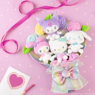 Forever Flowers 💐💌💞 Shop the sweetest Hello Kitty and Friends gifts in time for Valentine's Day. Link in bio!