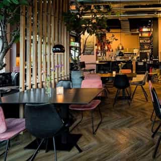 Stille verkoop 🔐⁠
⁠
Een brasserie-grand café, gelegen aan een beek in een middelgrote plaats in de omgeving van Nijmegen.⁠
⁠
📍 Regio Nijmegen⁠
🍴 Brasserie - Grand Café ⁠
⁠
Voor meer details of het aanvragen van een bezichtiging, ga naar Horecaspot.nl 🔗 link in bio