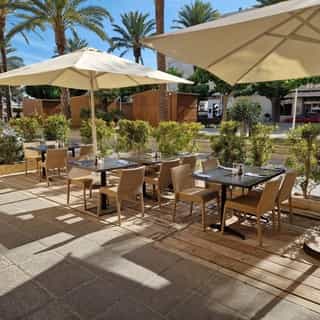 Buitenlands aanbod 🌎⁠
⁠
🇪🇸 Spanje⁠
📍 Moraira⁠
⁠
• Restaurant Chicken & More⁠
• 38 zitplaatsen binnen & 56 zitplaatsen terras⁠
• Verhuur vastgoed & overname bedrijfsexploitatie⁠
⁠
Meer info & details 🔗 in bio