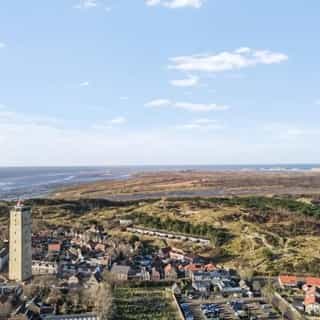 Horeca ondernemen op de Waddeneilanden 🐚 🌊⁠
⁠
Altijd al een horecazaak willen runnen op een unieke locatie? De Waddeneilanden bieden niet alleen een prachtig decor, maar ook volop kansen voor ondernemers.⁠
⁠
Gasten besteden hier gemiddeld meer, en met de groeiende populariteit van binnenlands toerisme trekt jouw horecalocatie een mix van vakantiegangers, dagjesmensen en loyale gasten die steeds weer terugkomen voor de sfeer en de bijzondere eilandbeleving.⁠
⁠
Wil jij ondernemen op een plek waar rust, natuur en gastvrijheid samenkomen? Deze horecalocaties op de Wadden bieden volop mogelijkheden! 👇🏼⁠
⁠
📍1. Brasserie Beers, Den Burg - Texel⁠
📍2. Hotel-Restaurant - op een van de Waddeneilanden (stille verkoop)⁠
📍3. Noorderbad, De Koog - Texel⁠
📍4. De Eilandkeuken, Den Burg - Texel⁠
📍5. Restaurant De Loods, West-Terschelling - Terschelling⁠
📍6. Discotheek de Toekomst, De Koog - Texel⁠
📍7. De Dining, Havenweg 70 - Vlieland⁠
📍8. Dorpsstraat 81, Hoorn - Terschelling⁠
📍9. Pannenkoekenhuis Eethuus, de Cocksdorp - Texel⁠
📍10. Hotel Graaf Bernstorff, Reeweg 1-  Schiermonnikoog⁠
⁠
Voor meer informatie over deze en andere horecamogelijkheden op de Waddeneilanden, bezoek Horecaspot.nl 👉🏼 link in bio