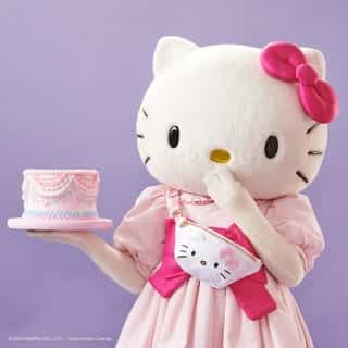 We're bow-tally obsessed 🎀 The newest Hello Kitty Collection from @stoneyclover is here! Shop the cutest accessories now at Sanrio.com. Link in bio.