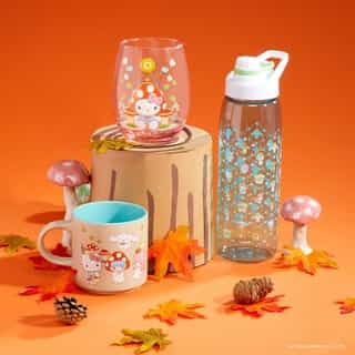 So cottage core 🍄 Get cozy with your faves this fall! Shop kitchenware now at Sanrio.com. Link in bio.