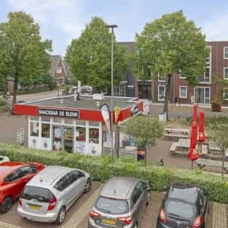 UITGELICHT op Horecaspot.nl 🔦 ⁠
⁠
Snackbar De Blenk is een vertrouwde naam in Ulft, waar generaties samenkomen voor een lekkere en betaalbare hap in een ongedwongen sfeer.⁠
⁠
Gelegen op het centrale winkelplein van Ulft.⁠
⁠
📍 Ulft⁠
🍴 Cafetaria⁠
🪑 10 zitplaatsen binnen & 30 zitplaatsen op het terras⁠
💰 Bedrijfsovername & verkoop vastgoed⁠
⁠
Meer info & details 👉🏼 link in bio