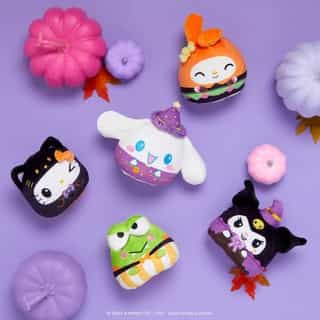 Double the boo 🧡💜 New Hello Kitty and Friends Halloween reversible plush are here to spook! Link in bio.