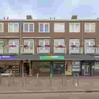 UITGELICHT op Horecaspot.nl 🔦 ⁠
⁠
Een ruim, casco opgeleverd pand in het hart van IJmuiden. Dit object is geschikt voor diverse bedrijfsactiviteiten en biedt zowel mogelijkheden voor een nieuwe onderneming als een toevoeging aan een beleggingsportefeuille.⁠
⁠
📍 IJmuiden⁠
🍴 Bezorg- en afhaalzaak, Restaurant⁠
🪑 80 zitplaatsen ⁠
💰 Verhuur of verkoop van vastgoed⁠ ⁠
⁠
Meer info & details 👉🏼 link in bio