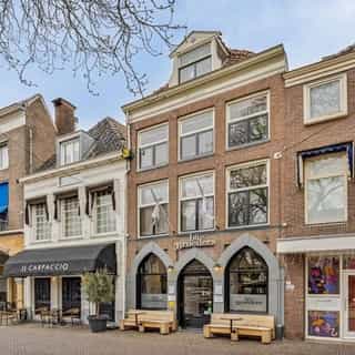 UITGELICHT op Horecaspot.nl 🔦 ⁠
⁠
In het hart van Zwolle vind je Bij Broeders, een sfeervol restaurant van 120 m² met 50 zitplaatsen en een open keuken.⁠
⁠
Gelegen in een monumentaal pand aan het Bethlehems Kerkplein, dat dankzij een slimme verbouwing is voorzien van alle moderne gemakken.⁠
⁠
📍 Zwolle⁠
🍴 Restaurant⁠
🪑 50 zitplaatsen binnen & 35 zitplaatsen op het terras⁠
💰 Bedrijfsovername & verhuur vastgoed⁠ ⁠
⁠
Meer info & details 👉🏼 link in bio