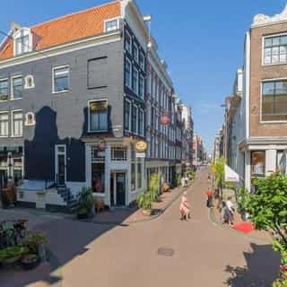 UNIEKE HORECA: Iconisch café in hartje Jordaan 👀⁠
⁠
Een van de oudste cafés in de Jordaan: De Reiger. Dit bekende, ouderwetse Amsterdamse café bevindt zich in een prachtig hoekpand aan de Nieuwe Leliestraat en de Eerste Leliedwarsstraat.⁠
⁠
Met uitzicht op de iconische Westertoren.⁠
⁠
🏰 Een van de oudste cafés in de Jordaan⁠
📍 Amsterdam⁠
🍴 Café-Restaurant ⁠
💰 Verkoop bedrijfsexploitatie & verhuur vastgoed⁠
⁠
Meer info & details 👉🏼 link in bio