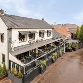 UITGELICHT op Horecaspot.nl 🔦 ⁠
⁠
In het hart van Markelo vind je Restaurant Il Campanile, bekroond door de AIC (Accademia Italiana Della Cucina).⁠
⁠
Met 90 zitplaatsen binnen en 60 op het terras (voorzien van een grote overkapping), is deze locatie geschikt voor zowel intieme diners als grotere gezelschappen.⁠
⁠
📍 Markelo⁠
🍴 Restaurant⁠
🪑 90 zitplaatsen binnen & 60 zitplaatsen op het terras⁠
💰 Bedrijfsovername & verhuur of verkoop vastgoed⁠ (beide opties zijn mogelijk)⁠
⁠
Meer info & details 👉🏼 link in bio