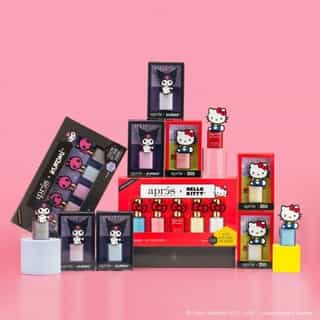 Your new nail besties 💅💕 The @apresnailofficial x Hello Kitty and Friends collection features a range of 10 different cat-eye effect gel polishes. Link in bio.