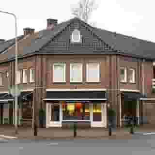 UITGELICHT op Horecaspot.nl 🌟⁠
⁠
Hierder Hepke: een combinatie van een royale lunchroom en een bestelservice gespecialiseerd in het bezorgen van ontbijt en lunch op (vergader)locatie.⁠
⁠
De uitgelezen kans om twee succesvolle horecaconcepten onder één dak te runnen. ⁠
⁠
📍 Maastricht⁠
🍴 Lunchroom⁠
🪑 50 zitplaatsen⁠
💰 Bedrijfsovername & verhuur vastgoed⁠
⁠
Meer info & details 👉🏼 link in bio