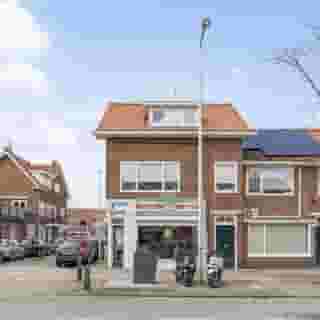 UITGELICHT op Horecaspot.nl 🌟⁠
⁠
Dit leuke Surinaamse restaurant is op zoek naar een opvolger. Voor afhalen en bezorgen is de ligging aan de W.A. Vultostraat, vlakbij de Vaartsche Rijn en het Hart van Hoograven, ideaal. Je bestrijkt er een enorm groot en dichtbevolkt verzorgingsgebied mee.⁠
⁠
📍 Utrecht⁠
🍴 Afhaal- en bezorgrestaurant⁠
🪑 12 zitplaatsen ⁠
💰 Bedrijfsovername & verhuur vastgoed⁠
⁠
Meer info & details 👉🏼 link in bio