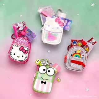 Cute little surprises! Collect your favorite Sanrio characters as adorable Real Littles collectible mini backpacks 🎒 Available now at @walmart. #reallittles #sanrioreallittles