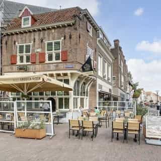 UITGELICHT op Horecaspot.nl 🌟⁠
⁠
Het oudste café in de bruisende stad Amersfoort! Al sinds 1522 is den Grooten Slock al als café in bedrijf.⁠
⁠
📍 Amersfoort⁠
🍴 Stadscafé In den Grooten Slock⁠
🪑 26 zitplaatsen binnen & 60 zitplaatsen op het terras⁠
💰 Bedrijfsovername & verhuur vastgoed⁠
⁠
Meer info & details 👉🏼link in bio
