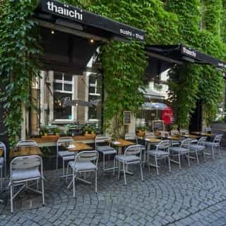 UITGELICHT op Horecaspot.nl 🌟⁠
⁠
In één van de meest pittoreske en gezellige straatjes van Maastricht vind je deze authentieke Japanse sushibar. ⁠
⁠
📍 Maastricht ⁠
🍴 Eetcafé - Restaurant ⁠
🪑 32 zitplaatsen binnen & 20 zitplaatsen op het terras⁠
💰 Bedrijfsovername & verhuur vastgoed⁠
⁠
Meer info & details 👉🏼link in bio⁠
