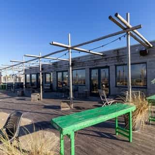 NIEUW op Horecaspot 👀⁠
⁠
🍽 Strandpaviljoen⁠
📍 IJmuiden⁠
✔ Verhuur vastgoed⁠ & verkoop bedrijfsexploitatie⁠
⁠
Meer info? Brochure of bezichtiging aanvragen? ⁠
🔗 in bio