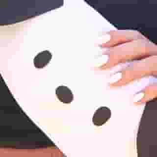 Make this Pochacco crossbody bag to hold all your things while you’re playing sports or on a walk! Learn how on the #HelloKittyandFriends YouTube channel ✨️ Link in bio!⁠